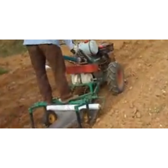 手扶帶動(dòng)的花生播種機(jī)、8馬力以上的手扶拖拉機(jī)